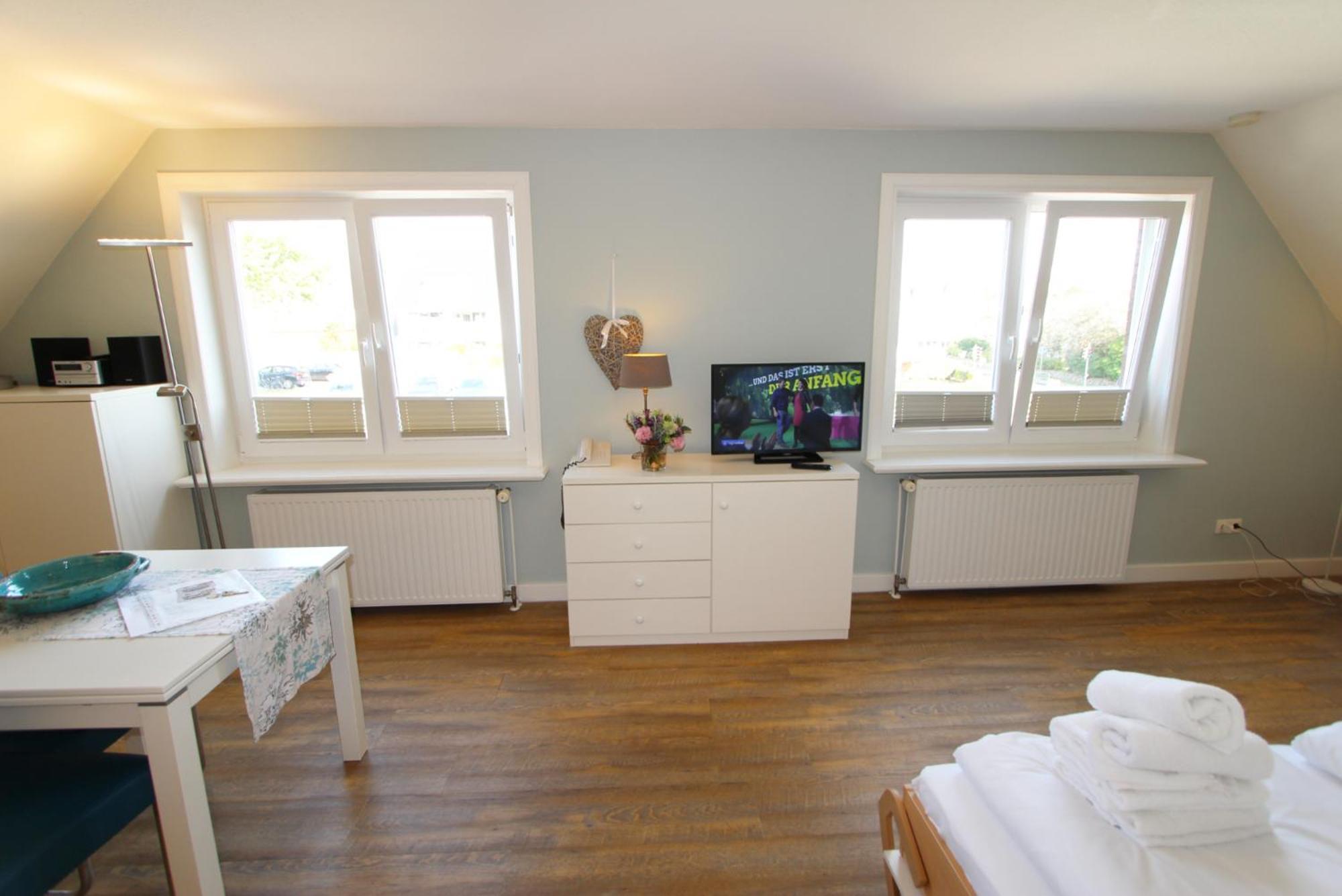 Haus Guenther - Mittelweg 1, App 1 Wenningstedt-Braderup Zewnętrze zdjęcie